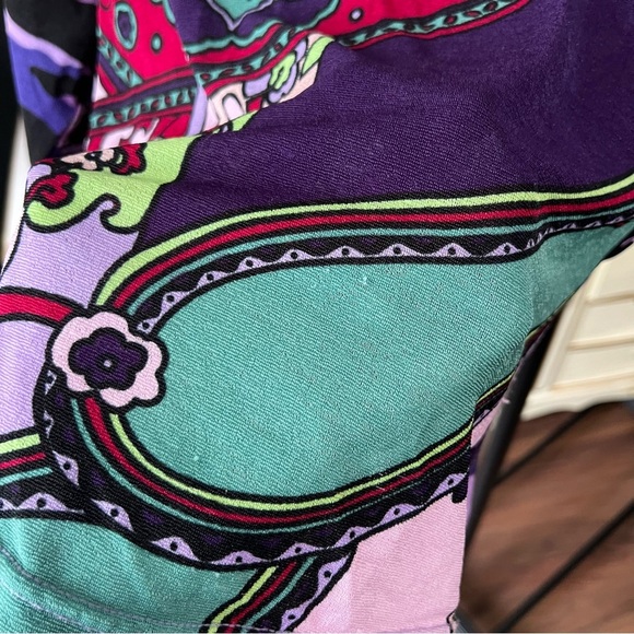 Y2K Colorful Abstract Patterned Top Medium - Picture 7 of 7